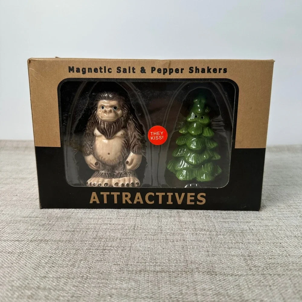 Pacific Giftware Bigfoot Tree Magnetic Salt Pepper Shakers NIB